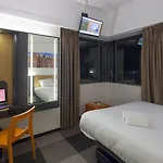 فندق إيزيهوتيل أمستردام زاندام 2*