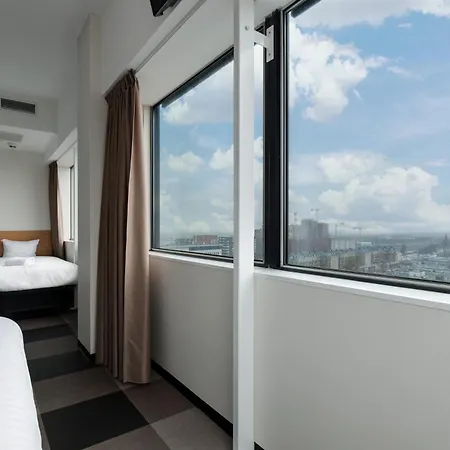 Easyhotel Amsterdam Hotel
