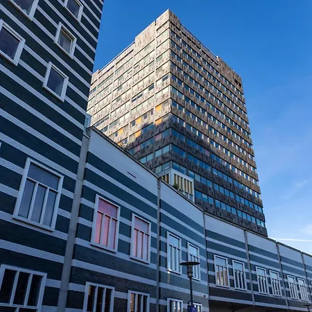 Easyhotel Amsterdam מלון זנדאם