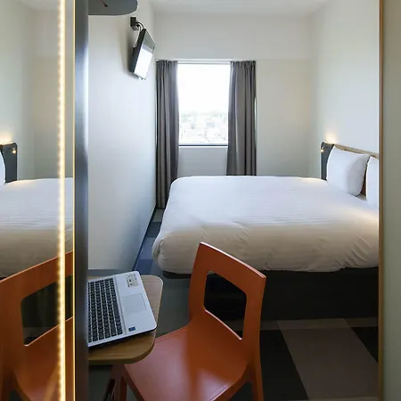 Easyhotel Amsterdam Hotell