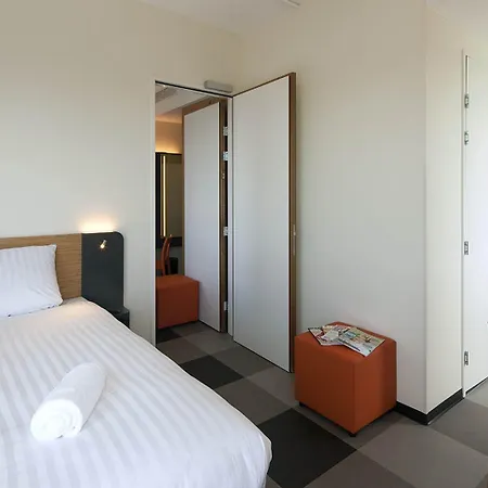 Easyhotel Amsterdam 2* Zaandam