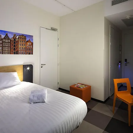 Easyhotel Amsterdam Ξενοδοχείο Ζάανταμ