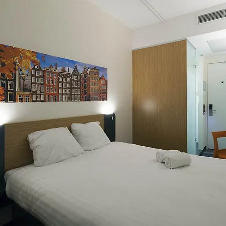 Easyhotel Amsterdam Hotel