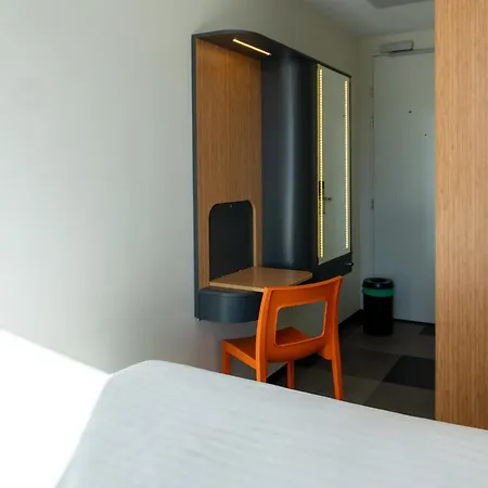 Hotel Easyhotel Amsterdam Zaandam