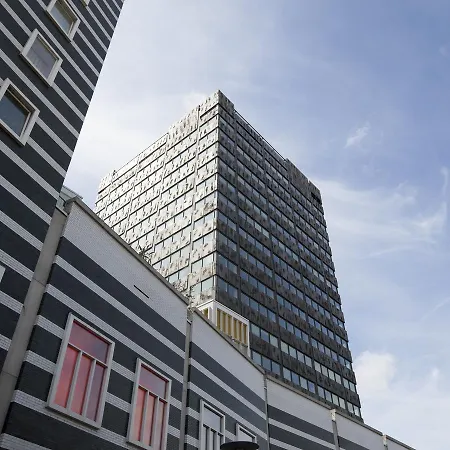 Easyhotel Amsterdam 2* זנדאם