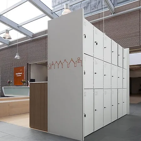 Easyhotel Amsterdam 2* זנדאם