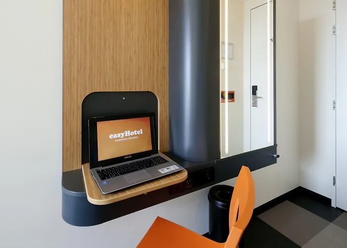 Hotel Easyhotel Amsterdam