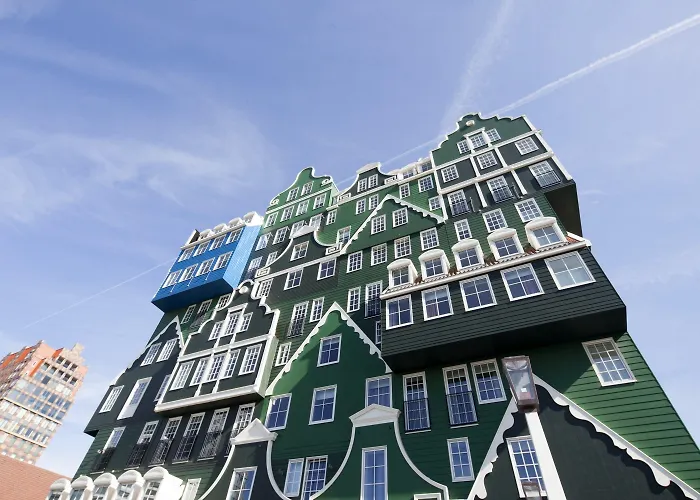 Easyhotel Amsterdam 2*